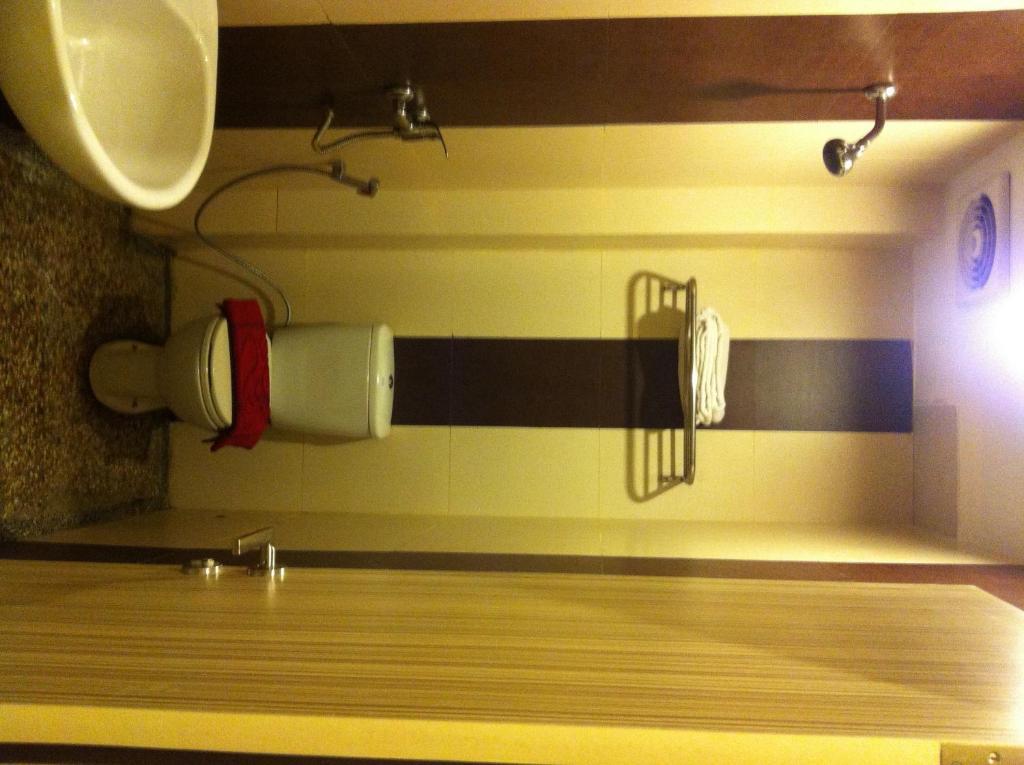 Hotel Paramount Biringkanya Ngoại thất bức ảnh